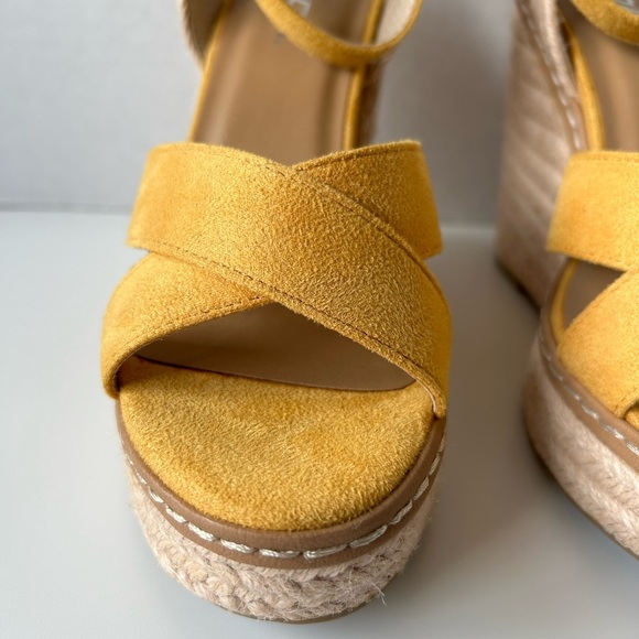 Soda Wedge Platform - Golden Yellow - Sz 7 - Picture 5 of 15